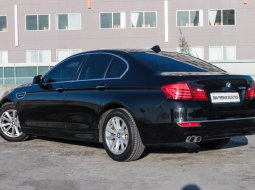 Mobil BMW 5 Series 528i Business 2013 dijual, Jawa Timur 2