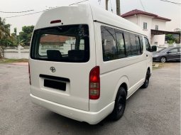 Jual mobil Toyota Hiace High Grade Commuter Plus 2.5 Diesel Manual Micro Minibus 2012 terawat di Kalimantan Selatan 6