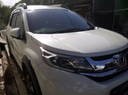 Jual mobil bekas murah Honda BR-V E CVT 2017 di Jawa Tengah 10