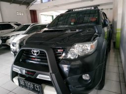 Jual mobil Toyota Fortuner G TRD 2012 terawat di DIY Yogyakarta 3