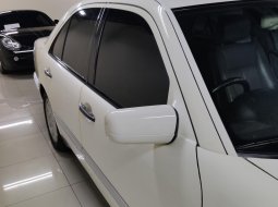 Dijual mobil Mercedes-Benz E-Class E 320 1997 bekas murah, DKI Jakarta 4