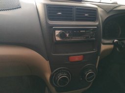 Jual mobil Daihatsu Xenia M 2013 harga murah di Jawa Tengah  3