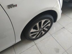 Jual cepat mobil Toyota Sienta V 2016 di Jawa Tengah 8