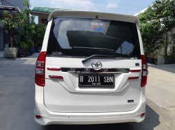 Jual mobil Toyota NAV1 V 2013 terbaik di Jawa Barat 8