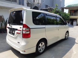 Jual mobil Toyota NAV1 V 2013 terbaik di Jawa Barat 6