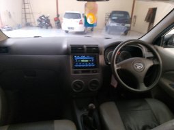 Jual mobil Daihatsu Xenia Xi MT 2007 dengan harga murah di Jawa Barat  2