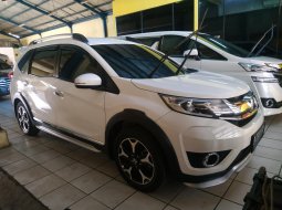 Jual mobil Honda BR-V E Prestige AT 2016 terawat di Jawa Barat  7