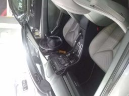 Dijual mobil bekas Mercedes-Benz SLK , Bali  14