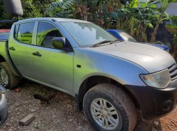 Jual Mitsubishi Triton 2014 harga murah di DKI Jakarta 5