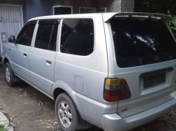 Mobil Toyota Kijang 2001 LSX dijual, Sumatra Selatan 3