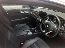 Mercedes-Benz CLS 2014 DKI Jakarta dijual dengan harga termurah 4