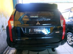 Mobil Mitsubishi Pajero Sport Dakar AT 2017 dijual, Jawa Barat  2