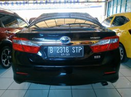 Jual cepat mobil Toyota Camry 2.5 Hybrid AT 2013 di Jawa Barat  3