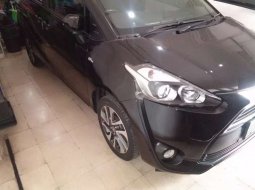 Jawa Barat, jual mobil Toyota Sienta V 2017 dengan harga terjangkau 4