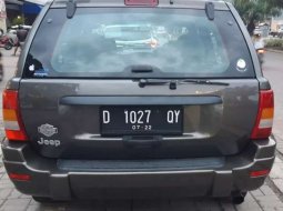 Jeep Cherokee 2000 Jawa Barat dijual dengan harga termurah 5