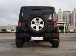 Mobil Jeep Wrangler 2012 Sahara Unlimited dijual, DKI Jakarta 5