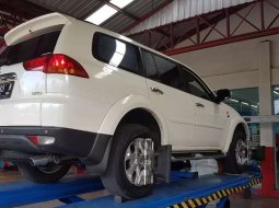 Mitsubishi Pajero Sport 2011 Jawa Tengah dijual dengan harga termurah 2