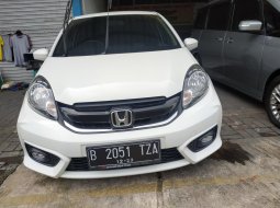 Jual Cepat Mobil Honda Brio Satya E MT 2017 di Jawa Barat 4