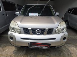 Jual mobil Nissan X-Trail 2.0 AT 2010 terawat di Jawa Barat  8