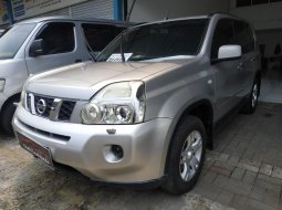 Jual mobil Nissan X-Trail 2.0 AT 2010 terawat di Jawa Barat  10