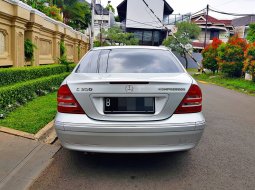 Jual mobil bekas murah Mercedes-Benz C-Class C200 W203 2002 di Banten 6