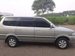 Toyota Kijang 2003 Jawa Barat dijual dengan harga termurah 6