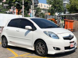 Toyota Yaris 2011 Jawa Tengah dijual dengan harga termurah 6