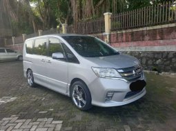 Mobil Nissan Serena 2013 Highway Star terbaik di Banten 3