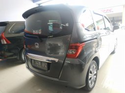 Jual mobil Honda Freed PSD AT 2012 dengan harga murah di Jawa Barat  1