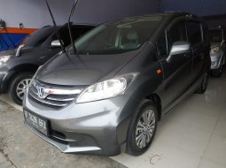 Jual mobil Honda Freed PSD AT 2012 dengan harga murah di Jawa Barat  6