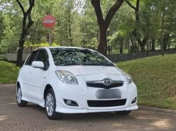 Jual Cepat Mobil Toyota Yaris S Limited 2011 di Banten 9