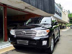 Jual Cepat Mobil Landcruiser 4.5 UK CBU AT Diesel Th 2012 Black di DKI Jakarta 3