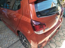 Jual Cepat Mobil Daihatsu Ayla 1.2 R 2017 di Jawa Barat 4