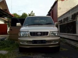 DIY Yogyakarta, Toyota Kijang LGX 2001 kondisi terawat 4