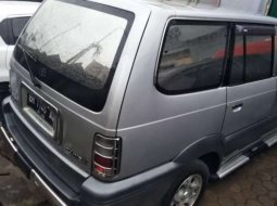 Jual Toyota Kijang Krista 2002 harga murah di Sumatra Selatan 4