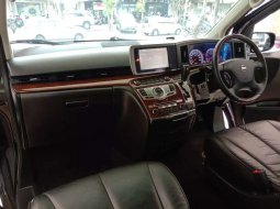 Dijual mobil bekas Nissan Elgrand Highway Star, Jawa Timur  3