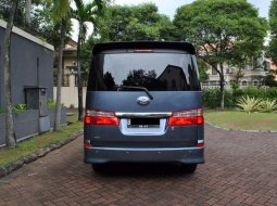 Jual Daihatsu Luxio X 2011 harga murah di Banten 3