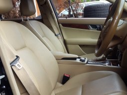 Jual Cepat Mobil Mercedes-Benz C-Class C 230 W204 2008 di DKI Jakarta 3