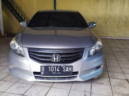 Jual mobil Honda Accord 2.4 VTi-L 2012 dengan harga terjangkau di  Jawa Barat  4