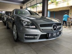 Jual mobil Mercedes-Benz SLK SLK 250 AT 2012 terbaik di DKI Jakarta 9