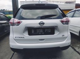 Jual mobil Nissan X-Trail 2.5 AT 2015 dengan harga terjangkau di Jawa Barat  3