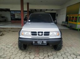 Jual Cepat Mobil Suzuki Sidekick 1.6 2000 di Bekasi 1