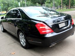 Jual Cepat Mobil Mercedes-Benz S-Class 300 2008 Hitam di DKI Jakarta 5