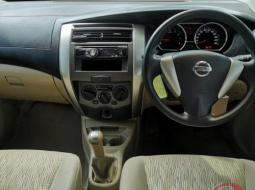 Jual mobil Nissan Grand Livina XV 2016 murah di DIY Yogyakarta 6