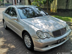 Jual mobil bekas murah Mercedes-Benz C-Class C200 2002 di DIY Yogyakarta 5