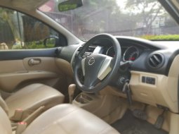 Dijual mobil Nissan Grand Livina 1.5 SV CVT 2015 bekas terawat, Banten 9