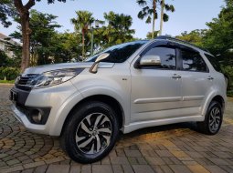 Jual cepat mobil Toyota Rush 1.5 G MT 2015 di Banten 3