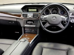 Jual Cepat Mobil Mercedes Benz W212 E200 CGI Facelift 2014 PERFECT di DKI Jakarta 4