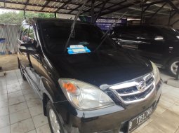 Jual Cepat Mobil Daihatsu Xenia Xi 2011 di Depok 1