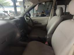 Jual Cepat Mobil Daihatsu Xenia Xi 2011 di Depok 3